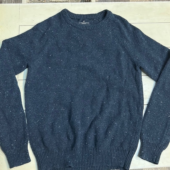 🦅American Eagle Sweater Medium - Picture 1 of 8